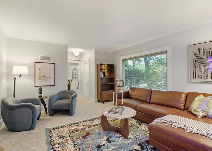 1920s | Hot Tub | Game | Fire Pit Rockford